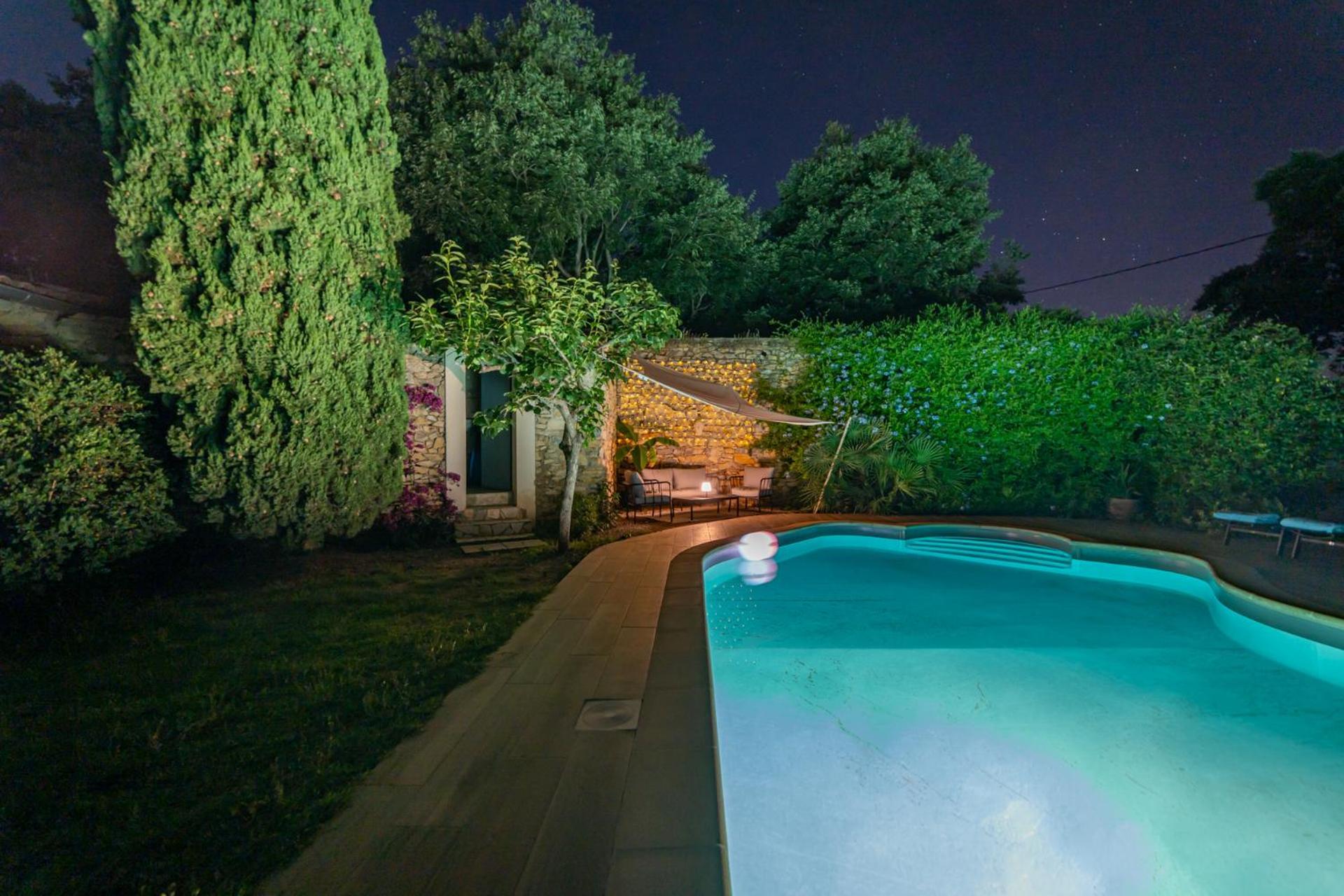Le Mas Des Oliviers Nîmes Exterior foto