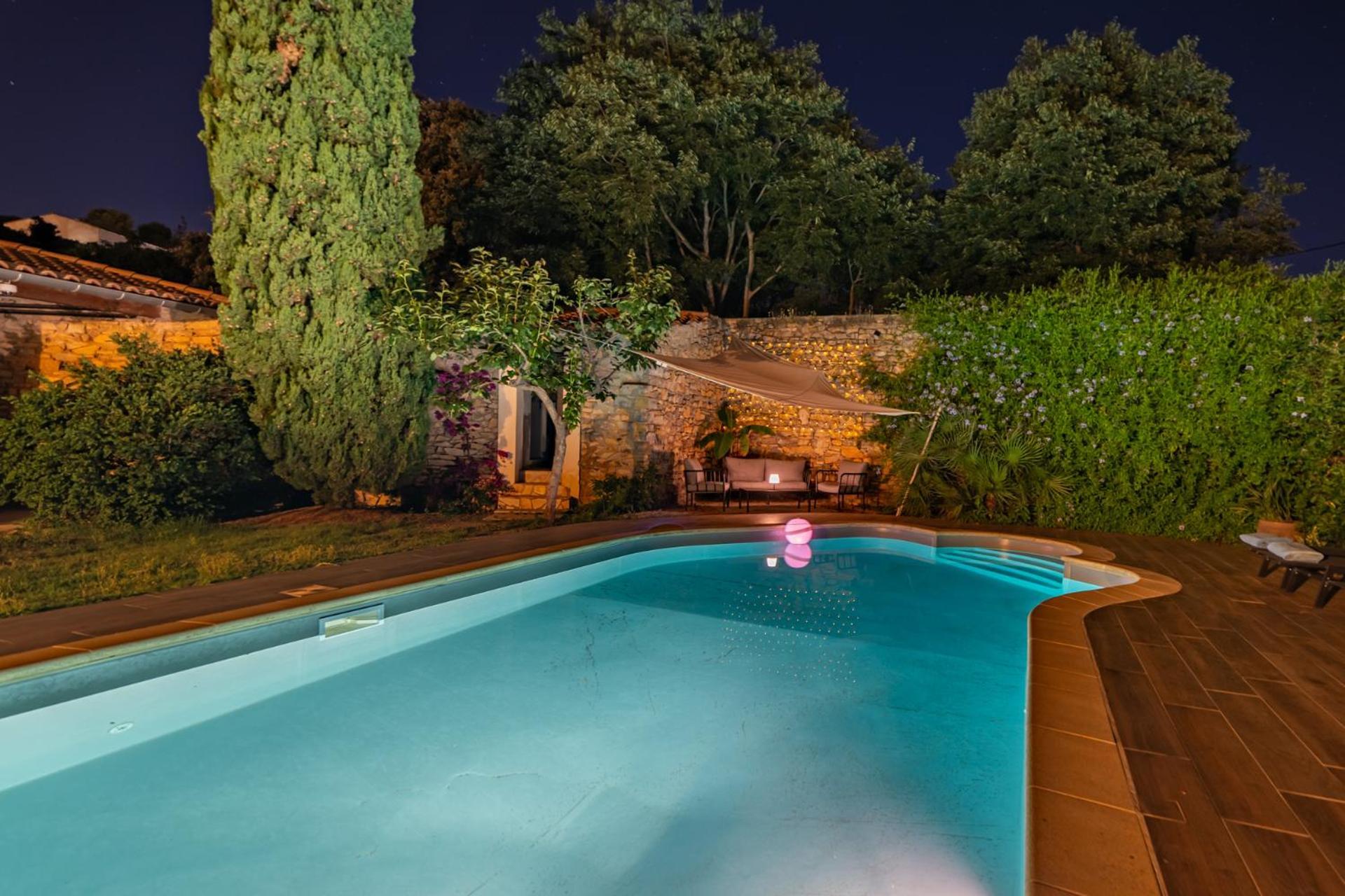 Le Mas Des Oliviers Nîmes Exterior foto